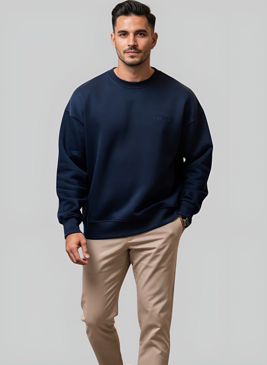 Buzo Men crewneck focus