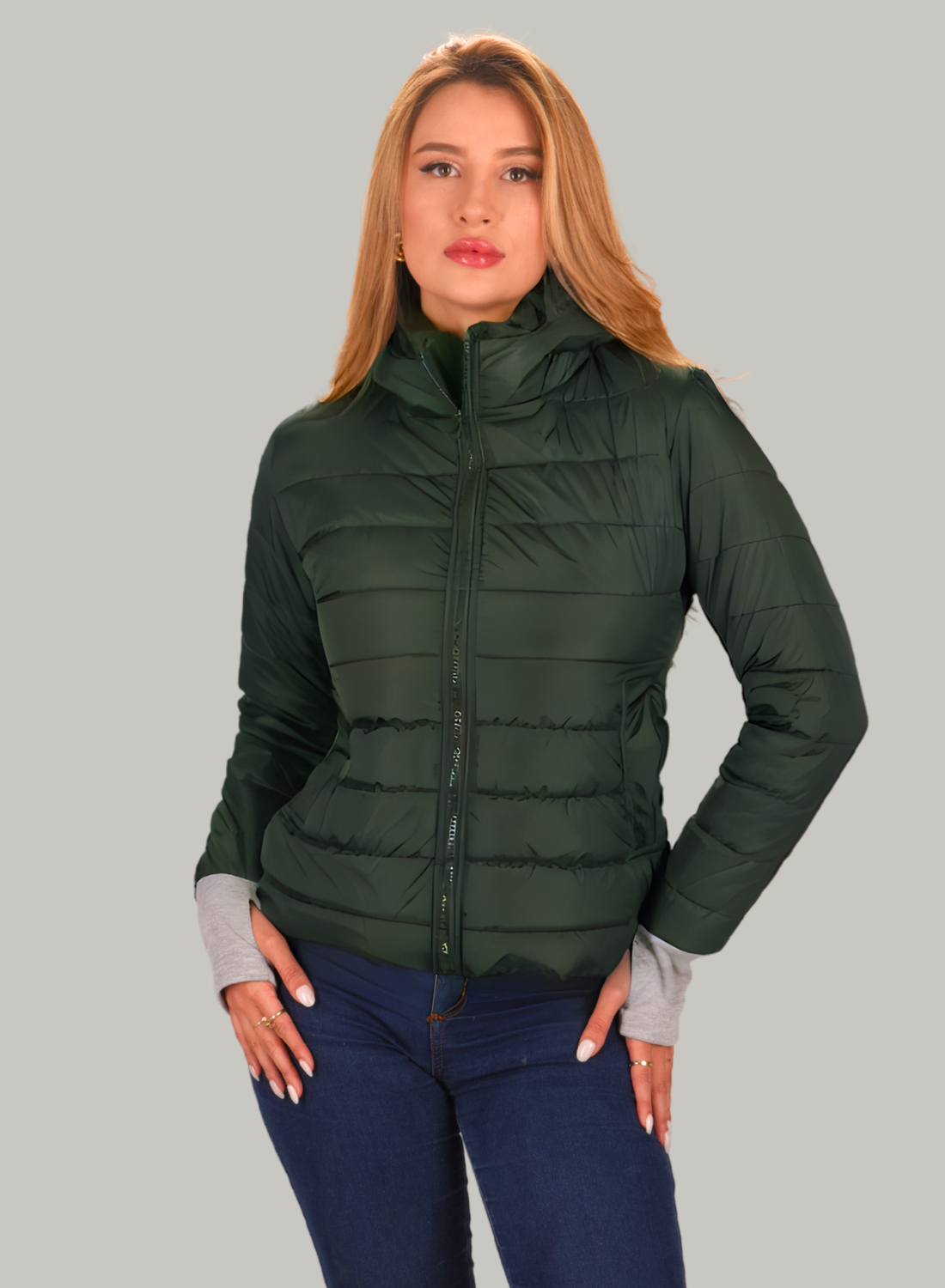 CHAQUETA CON GUANTES AJUSTABLES