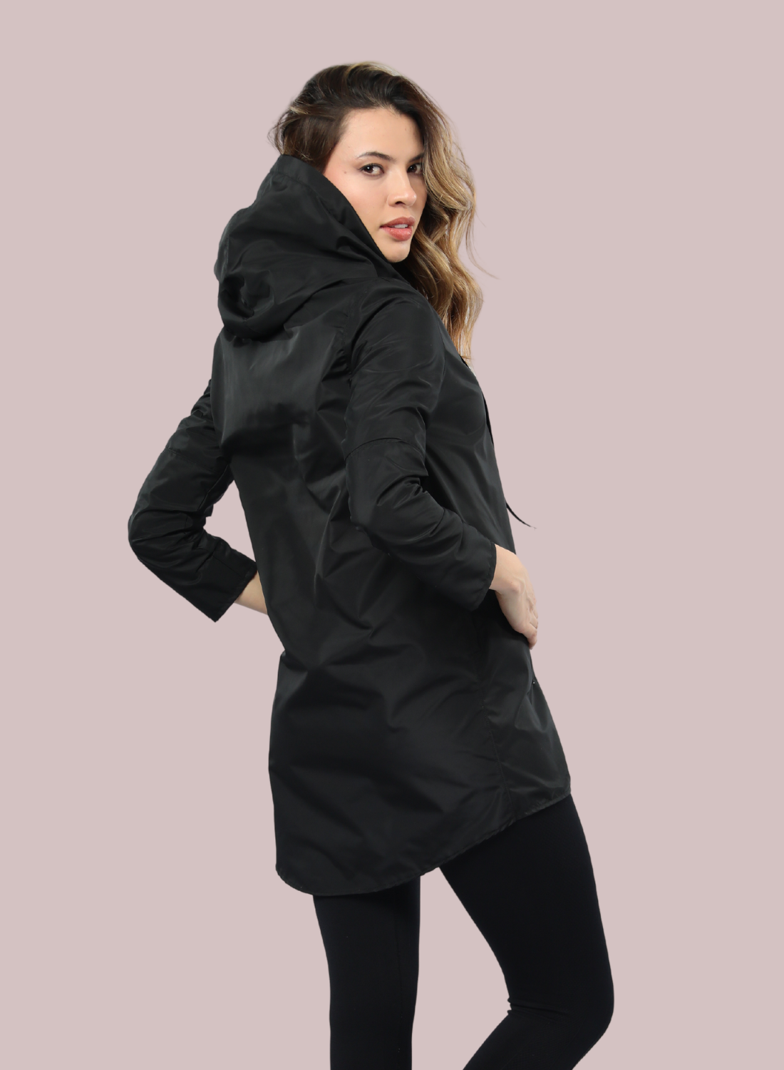 Capa Impermeable Ultraligera – Diseño Exclusivo