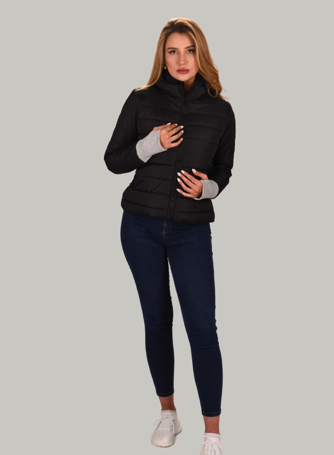 CHAQUETA CON GUANTES AJUSTABLES