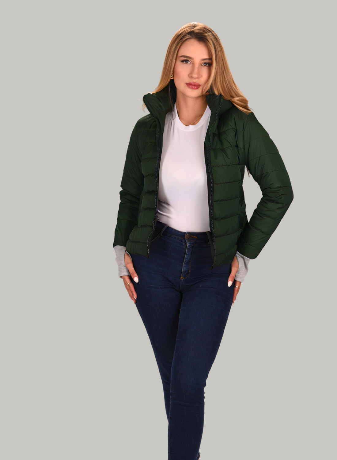 CHAQUETA CON GUANTES AJUSTABLES