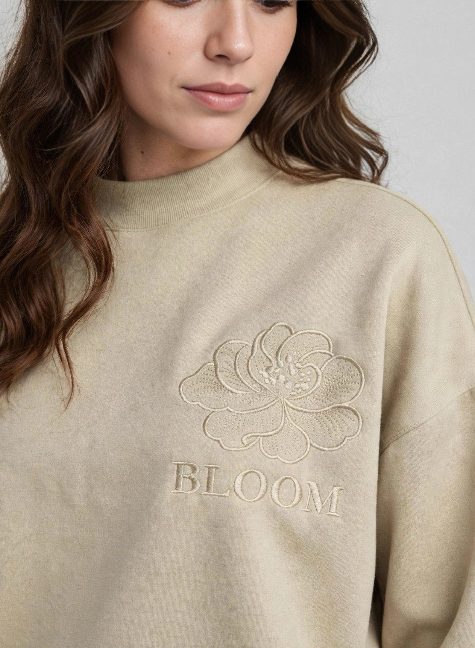 Bloom woman crewneck