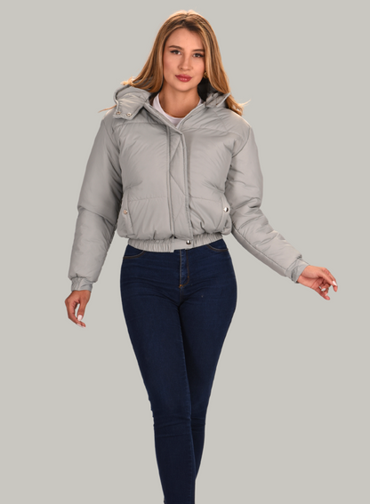 CHAQUETA CORTA SEMI OVERSIZE DE CAPOTA