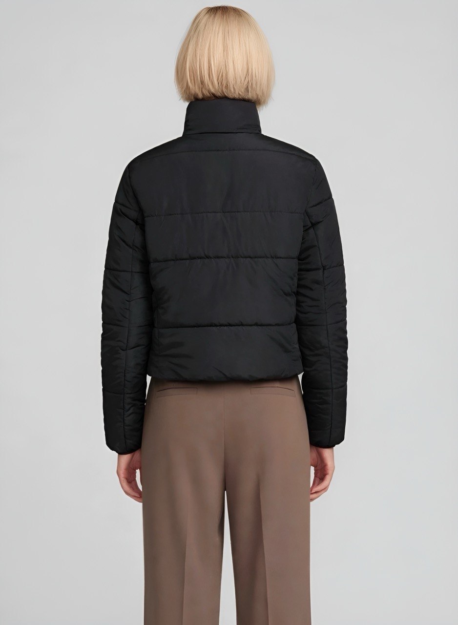 CHAQUETA CORTA SEMI OVERSIZE