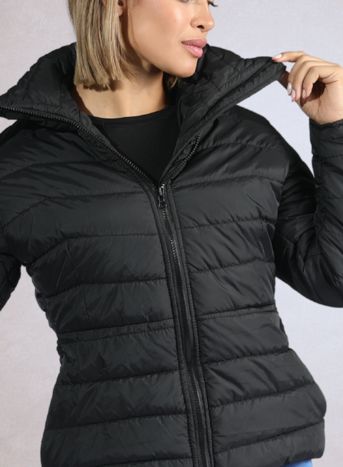 Chaqueta cuello alto