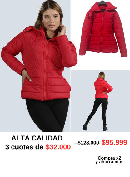 CHAQUETA CUELLO ALTO Y BOLSILLOS INVISIBLES CON CREMALLERA