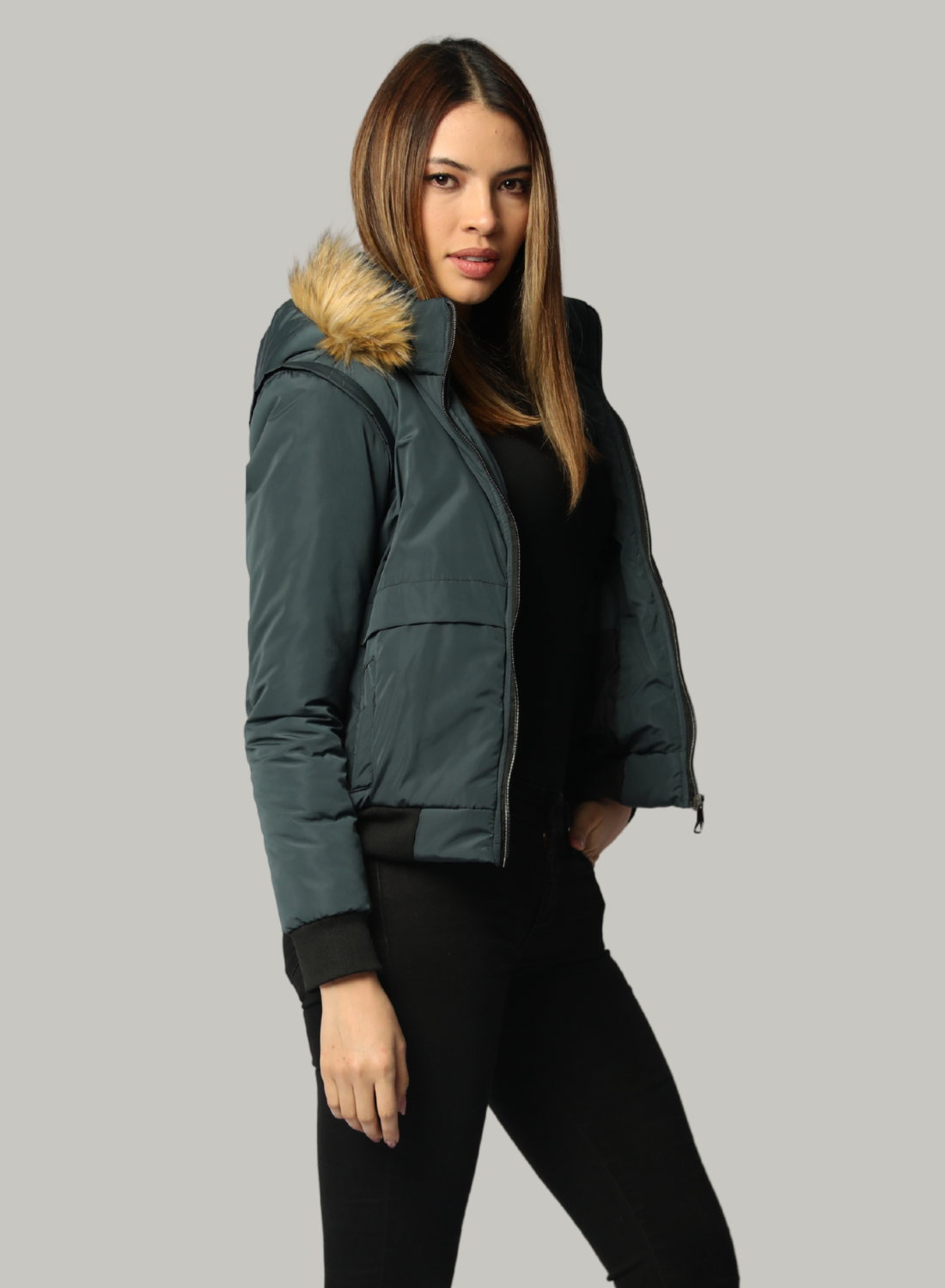 CHAQUETA ADAPTABLE A CHALECO CON CAPOTA REMOVIBLE